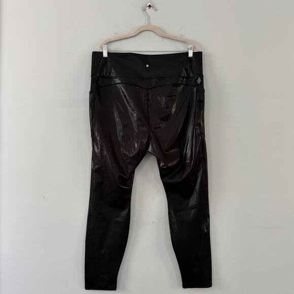 NWT Fabletics Oasis PureLuxe High Waisted Black Fog Foil Leggings - Picture 4 of 6